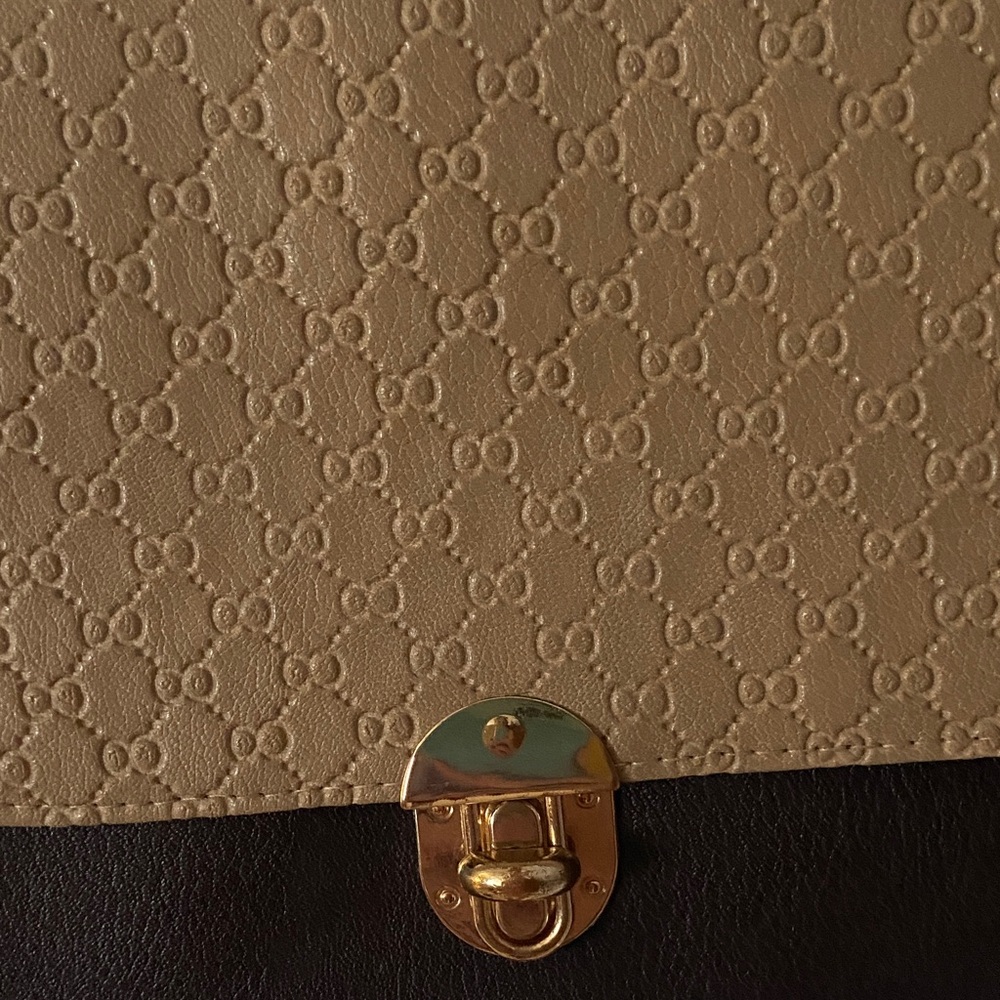 Elegant Brown and Tan Handbag - Picture 5 of 12